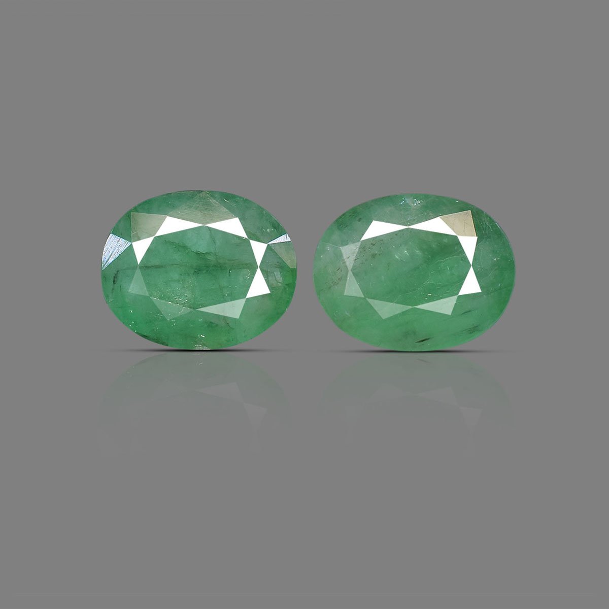 d0526-rg-pair-braz-em-344-1 13.87 Carats Emerald ( 15.41 Ratti Panna ) - Image 1