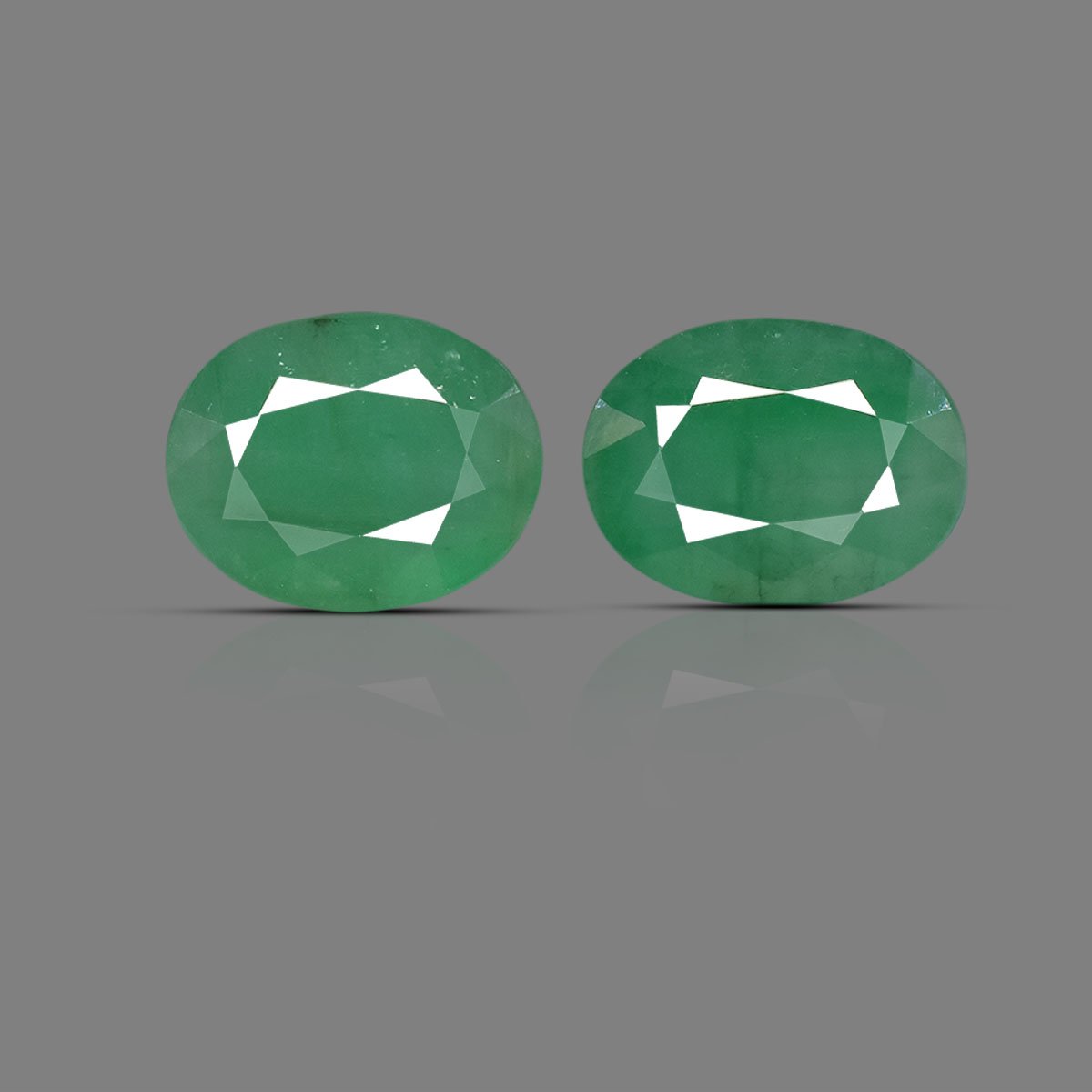 d0526-rg-pair-braz-em-358-1 13.19 Carats Emerald ( 14.66 Ratti Panna ) - Image 1