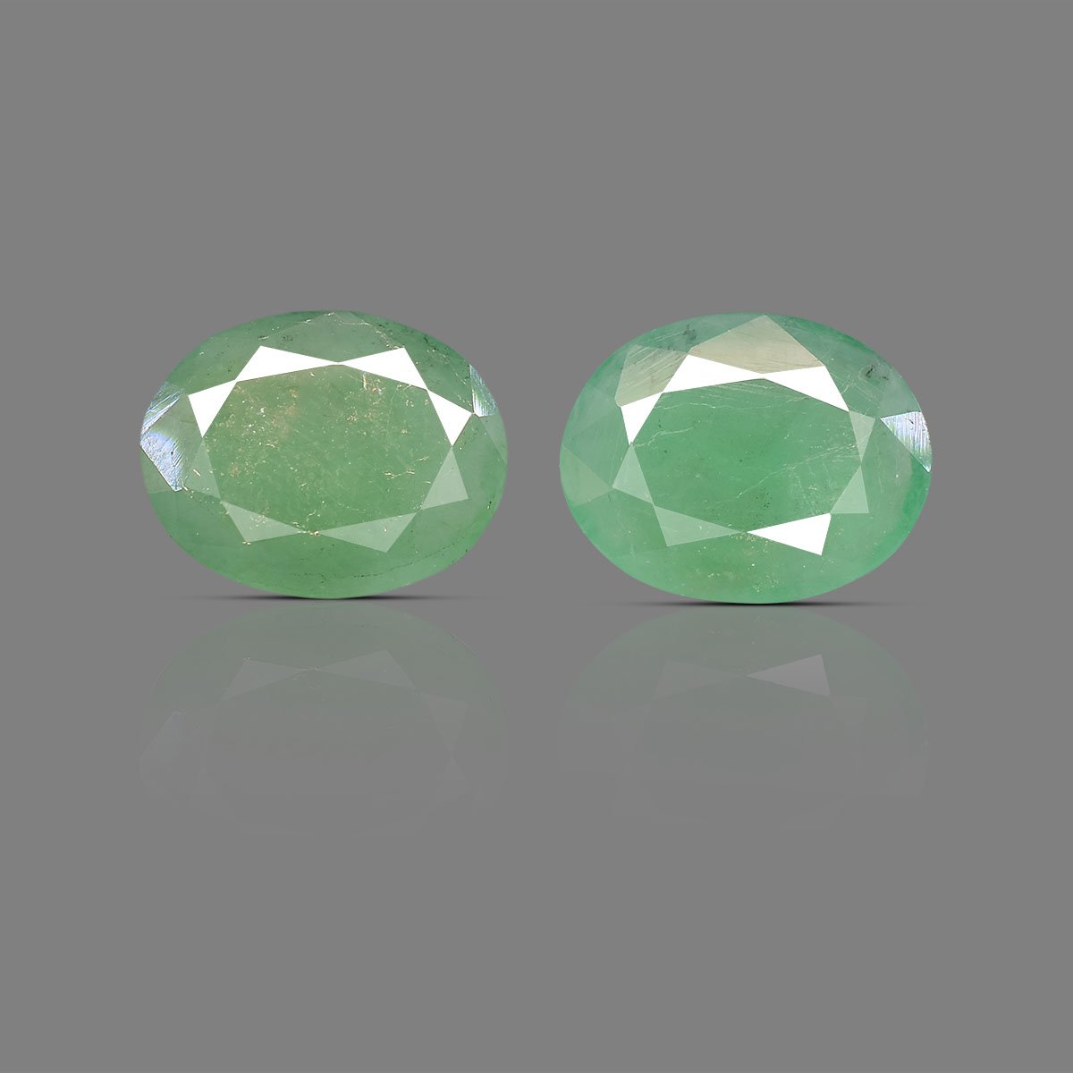 d0526-rg-pair-braz-em-404-1 13.46 Carats Emerald ( 14.96 Ratti Panna ) - Image 1