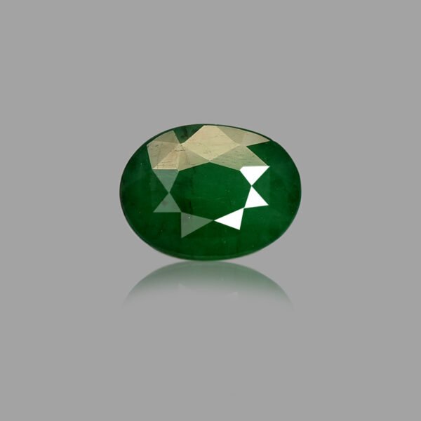 4.92 Carats Emerald ( 5.47 Ratti Panna )