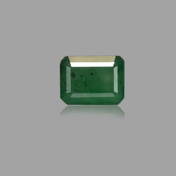 5.07 Carats Emerald ( 5.63 Ratti Panna )