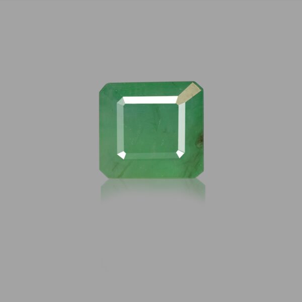 5.11 Carats Emerald ( 5.68 Ratti Panna )