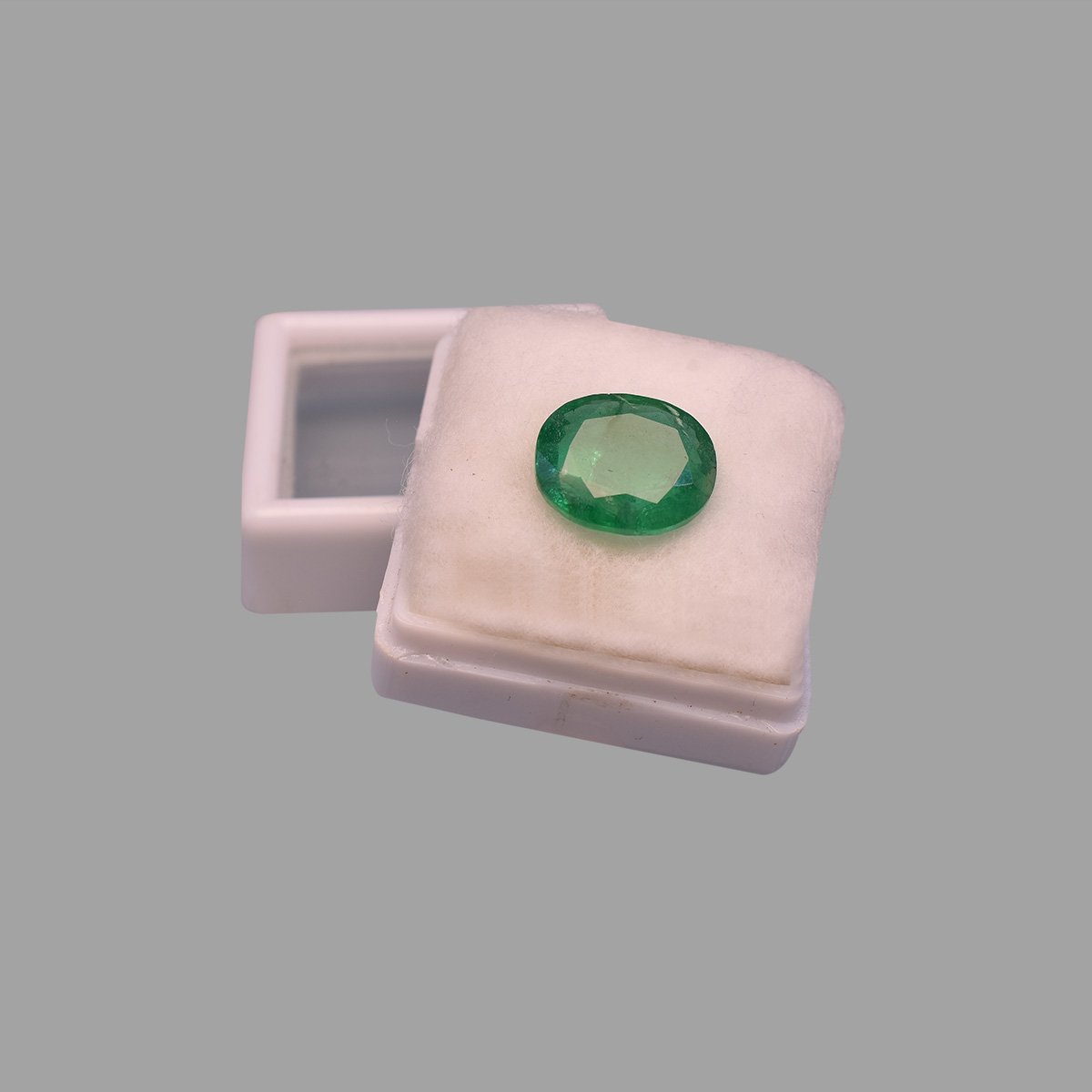 d0825-rg-em-570-6 4.86 Carats Emerald ( 5.4 Ratti Panna ) - Image 6