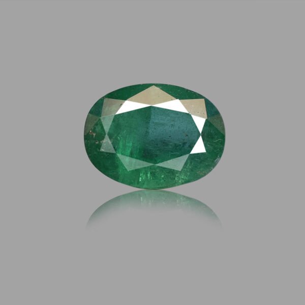 4.77 Carats Emerald ( 5.3 Ratti Panna )