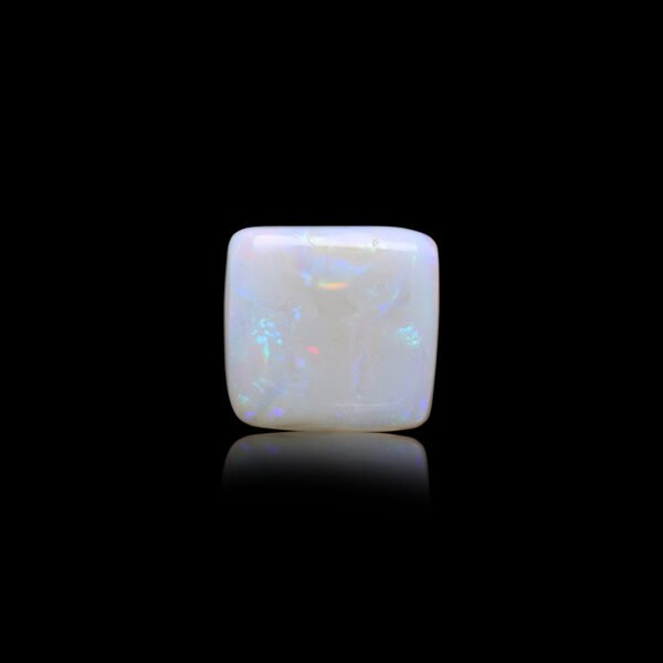 7.85 carats Opal ( 8.72 ratti Dudhiya Patthar )
