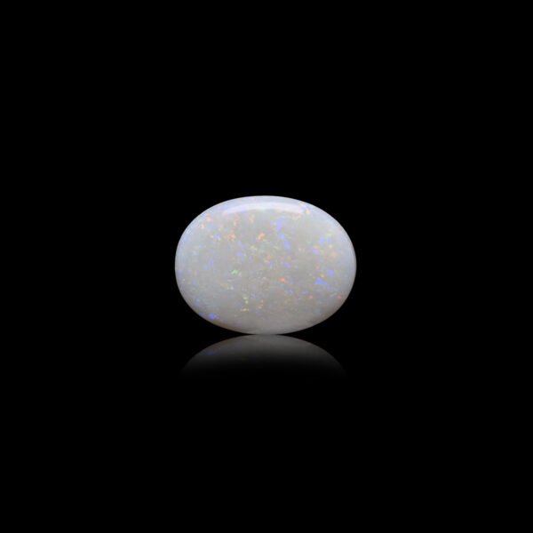 7.85 carats Opal ( 8.72 ratti Dudhiya Patthar )