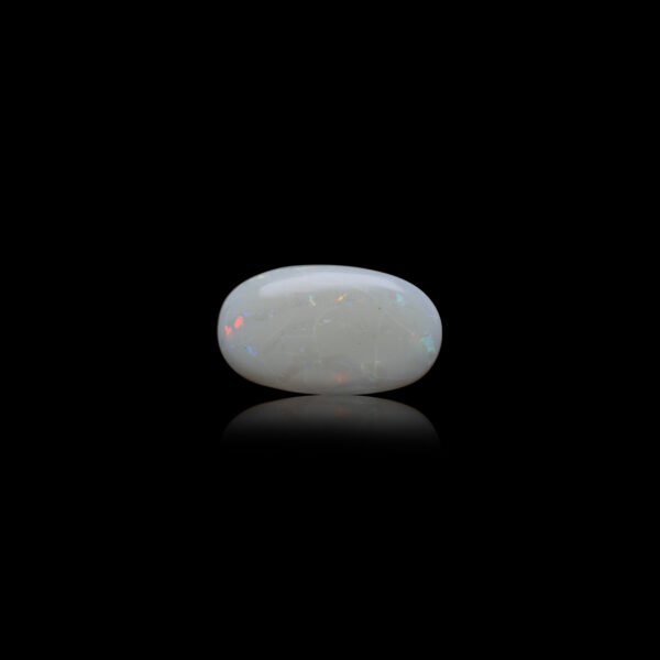 7.23 carats Opal ( 8.03 ratti Dudhiya Patthar )