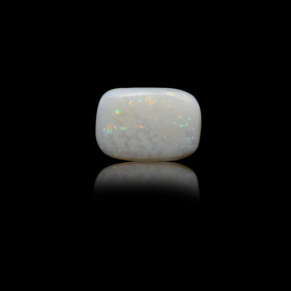 12.41 carats Opal ( 13.79 ratti Dudhiya Patthar )