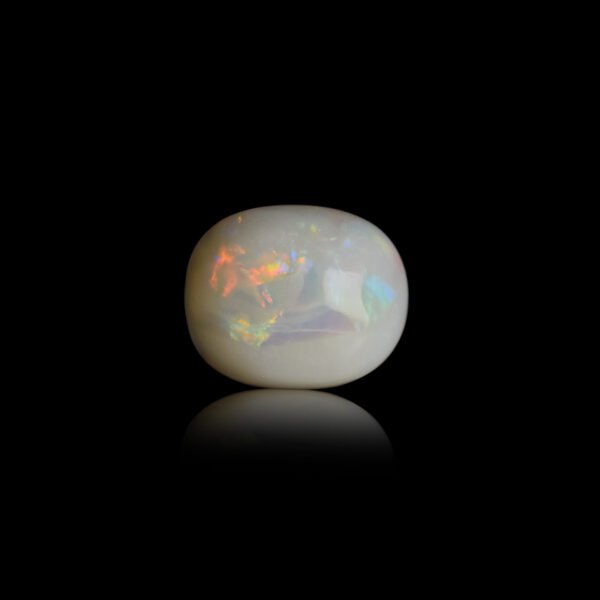 6.64 carats Opal ( 7.38 ratti Dudhiya Patthar )