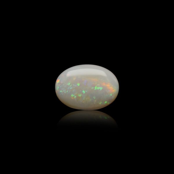 5.09 carats Opal ( 5.66 ratti Dudhiya Patthar )