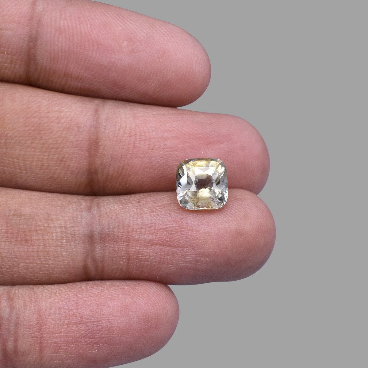 d0825-rgw-h-puk-3067-5 5.01 carats Yellow Sapphire  ( 5.57 Ratti Pukhraj ) - Image 4