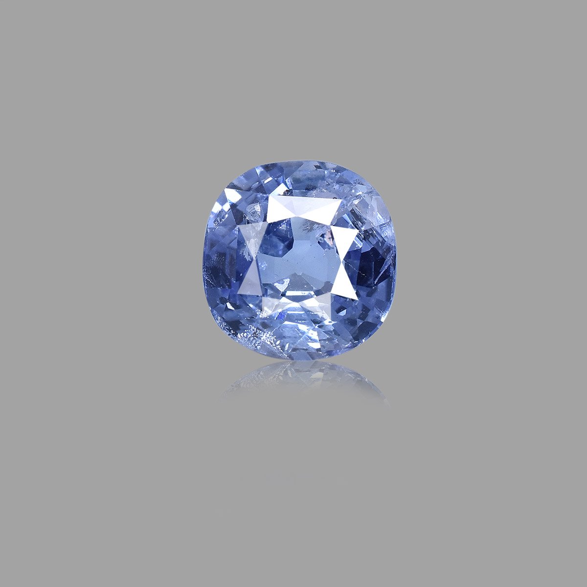 d0825-rgw-n-677-1 4.52 carats Blue Sapphire ( 5.02 ratti Neelam ) - Image 1