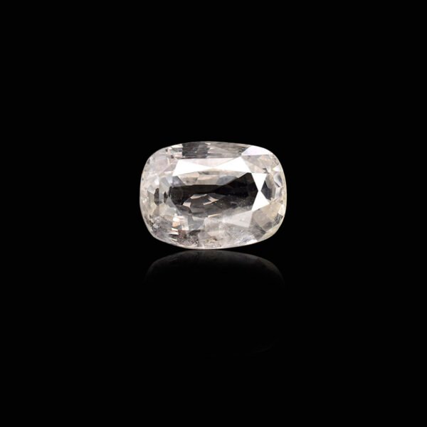 5.5 carats White Sapphire ( 6.11 ratti Safed Pukhraj )