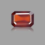 8.75 carats Hessonite ( 9.72 ratti Gomed )