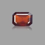 10.7 carats Hessonite ( 11.89 ratti Gomed )