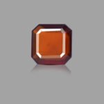 7.46 carats Hessonite ( 8.29 ratti Gomed )