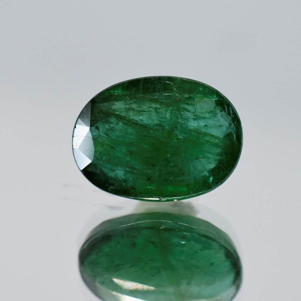 4.88 Carats Emerald ( 5.42 Ratti Panna Stone)