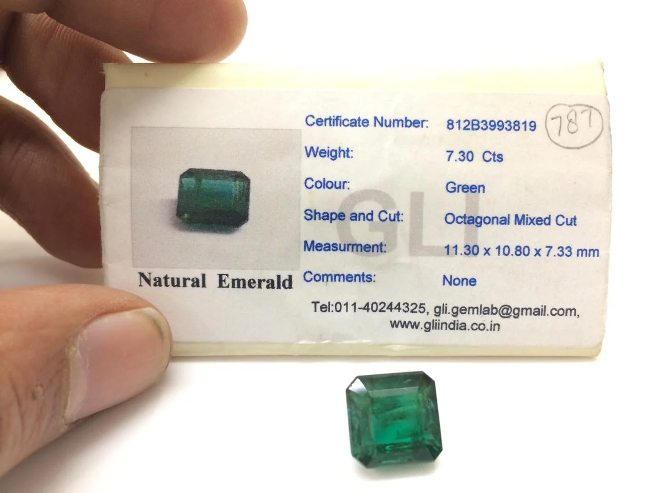 7.30 carats Natural Emerald with Silver Ring - Image 4