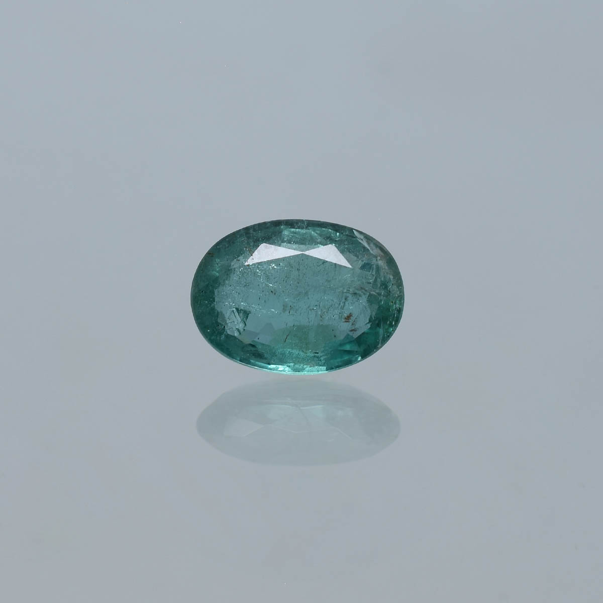 3.69 Carats Emerald ( 4.1 Ratti Panna )
