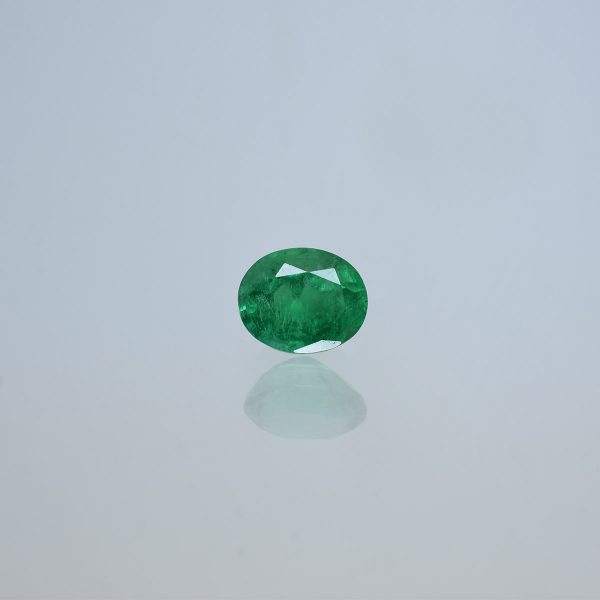 8.67 Carats Emerald ( 9.5 Ratti Panna )