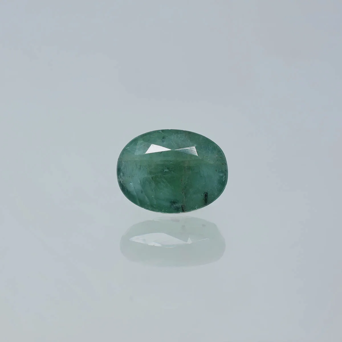 7.5 Carats Emerald ( 8.24 Ratti Panna )