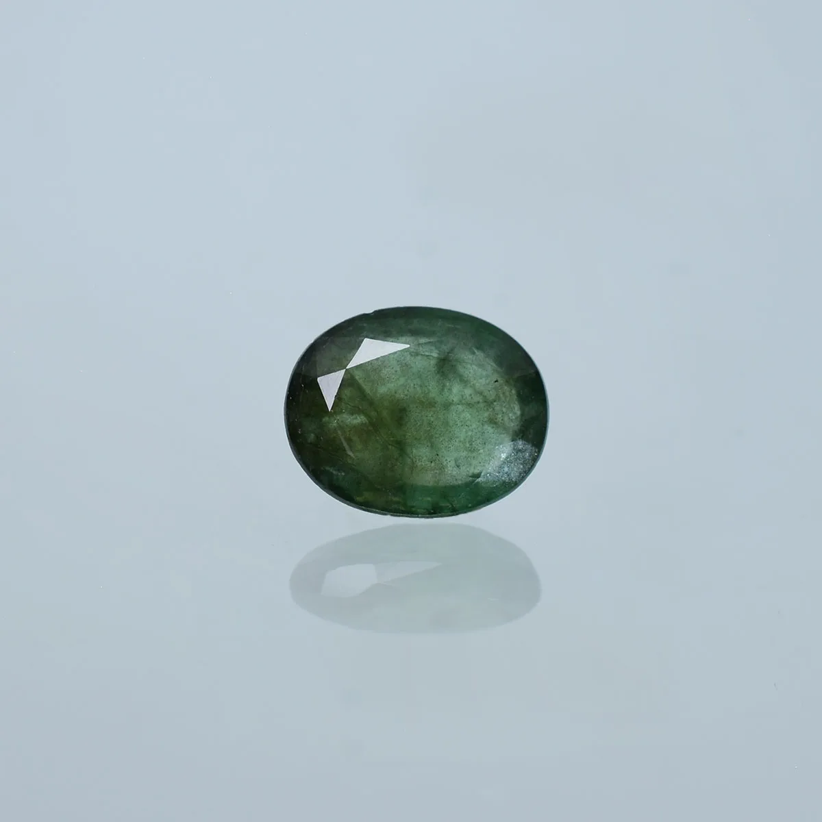 4.66 Carats Emerald ( 5.12 Ratti Panna ) 4.66 Carats Emerald ( 5.12 Ratti Panna )