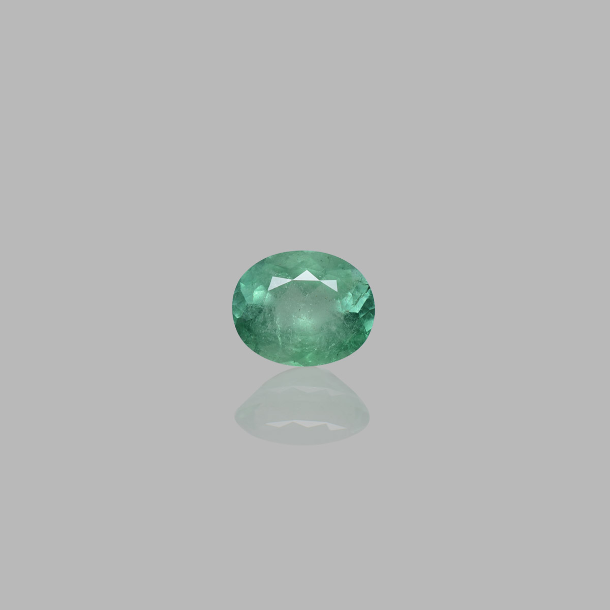 7.68 Carats Emerald ( 8.5 Ratti Panna )