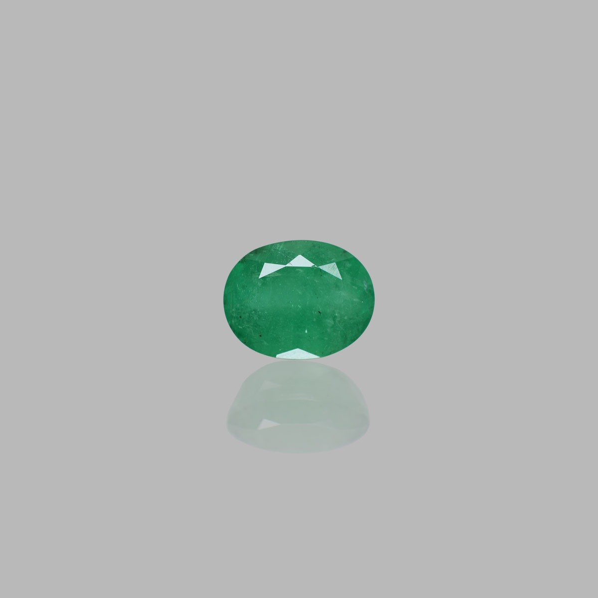 8.23 Carats Emerald ( 9.1 Ratti Panna )