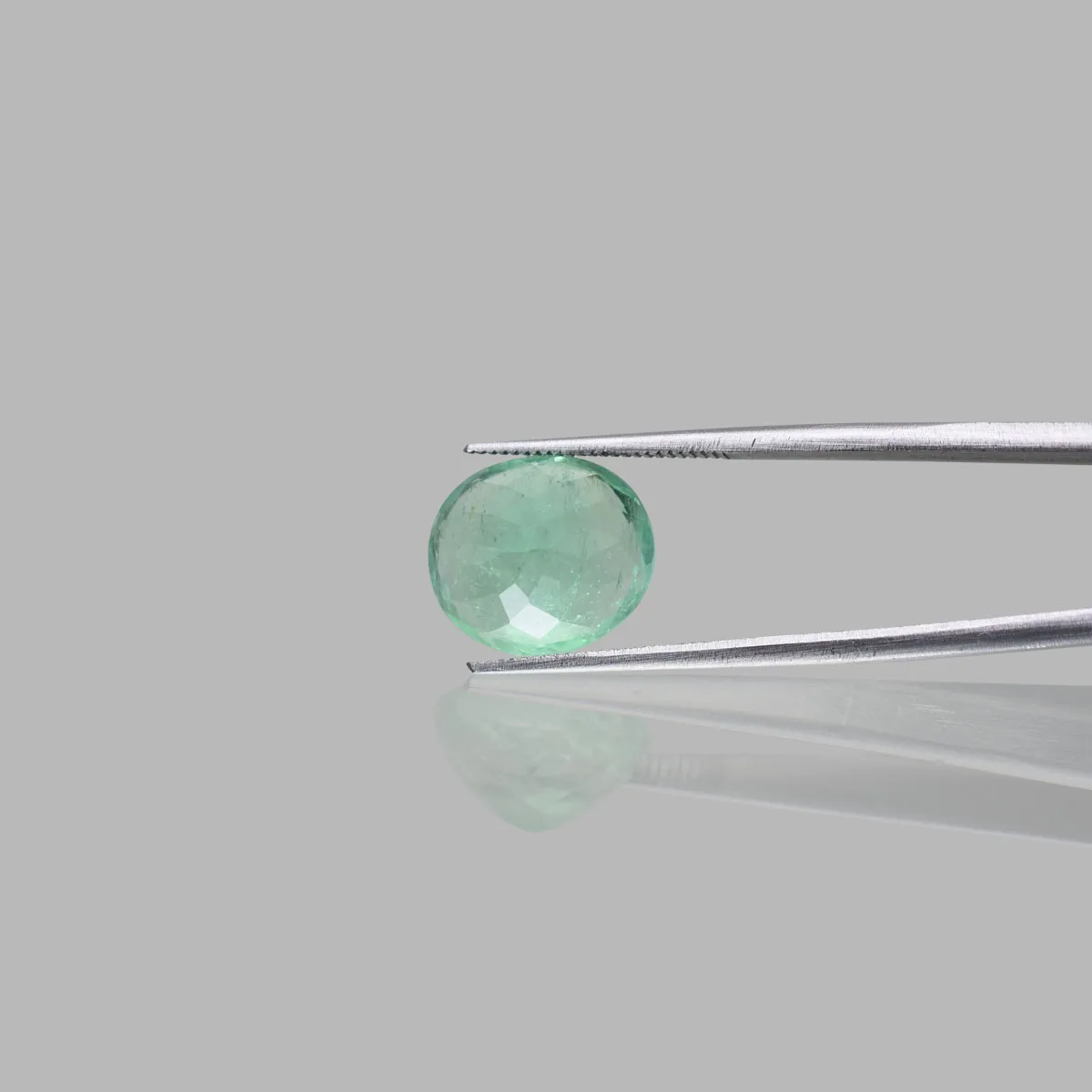 6.18 Carats Emerald ( 6.87 Ratti Panna ) - Image 3