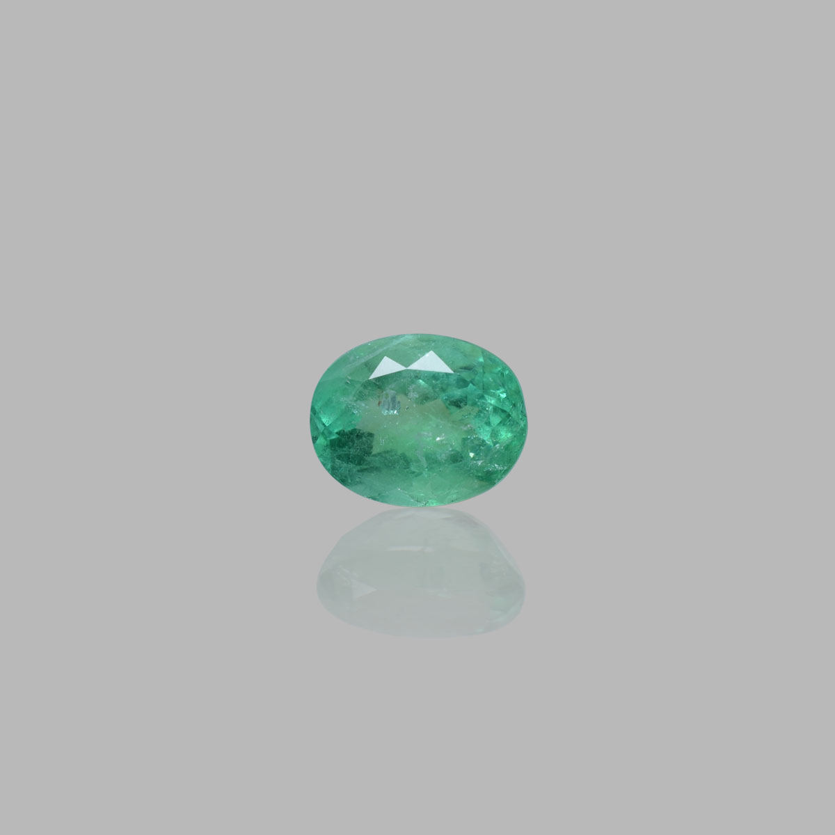 8.59 Carats Emerald ( 9.54 Ratti Panna )