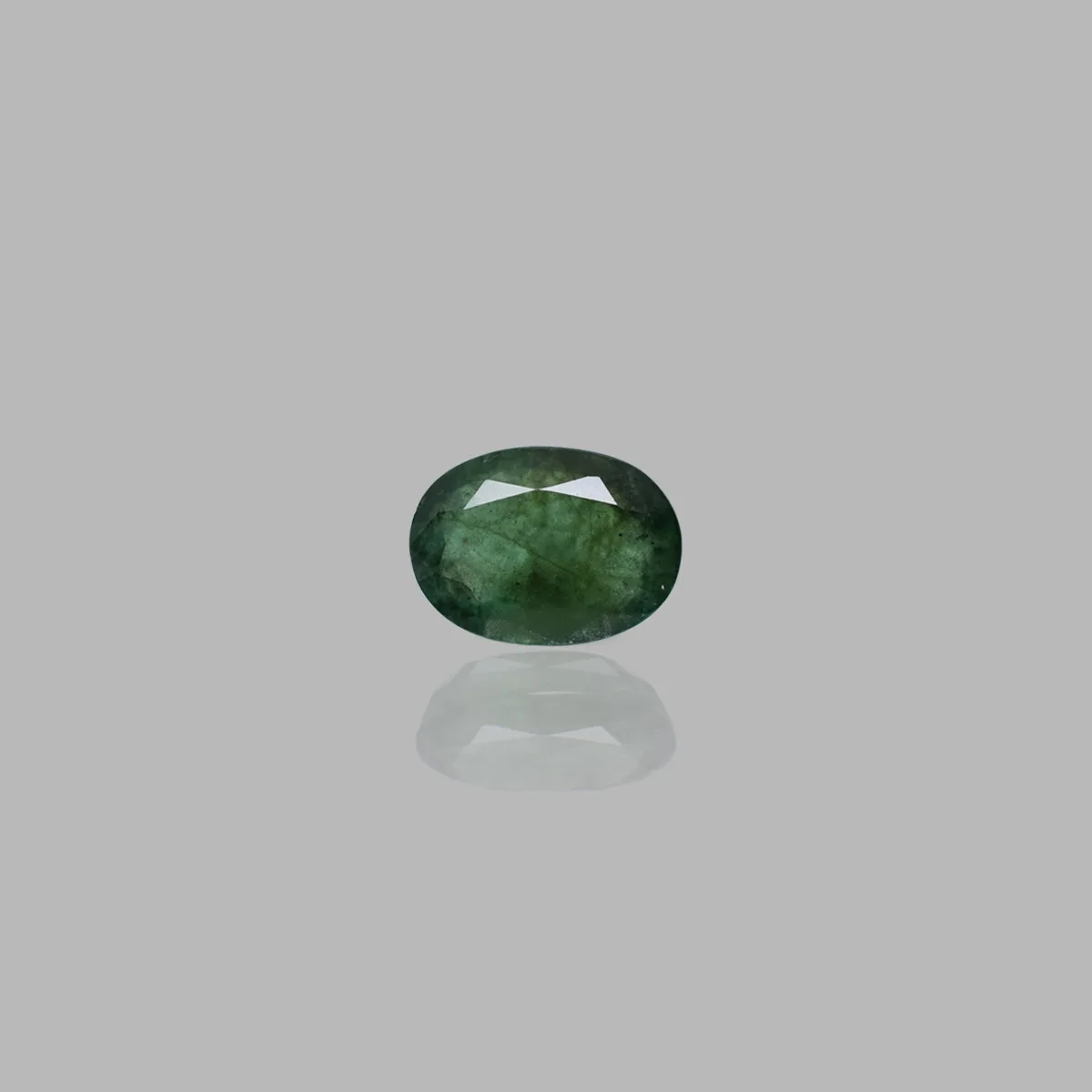 5.41 Carats Emerald ( 5.95 Ratti Panna ) 5.41 Carats Emerald ( 5.95 Ratti Panna )