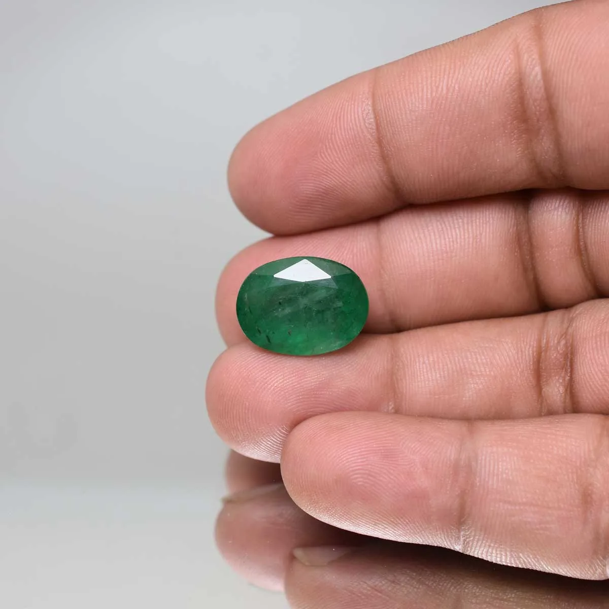 11.99 Carats Emerald ( 13.32 Ratti Panna ) 3