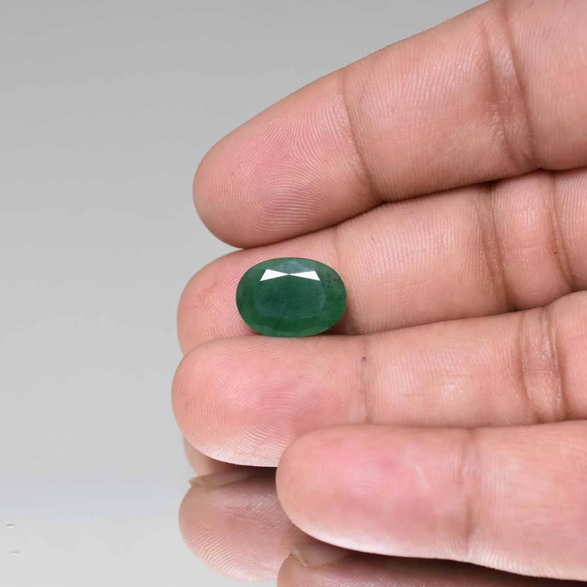 4.98 Carats Emerald ( 5.47 Ratti Panna ) - Image 4