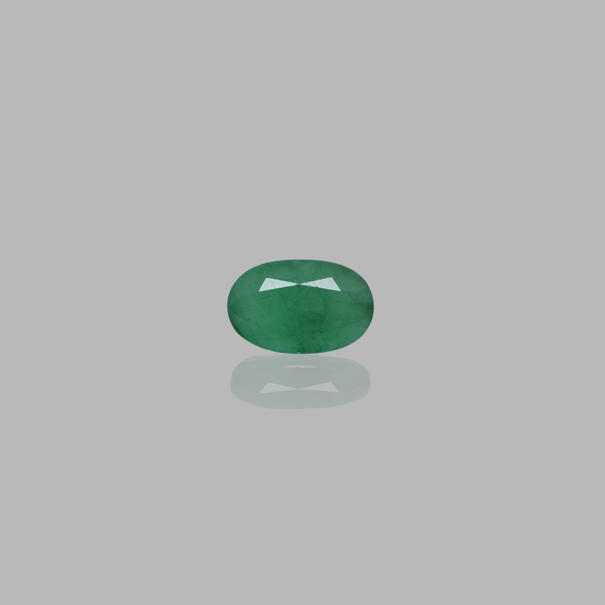 4.87 Carats Emerald ( 5.35 Ratti Panna )
