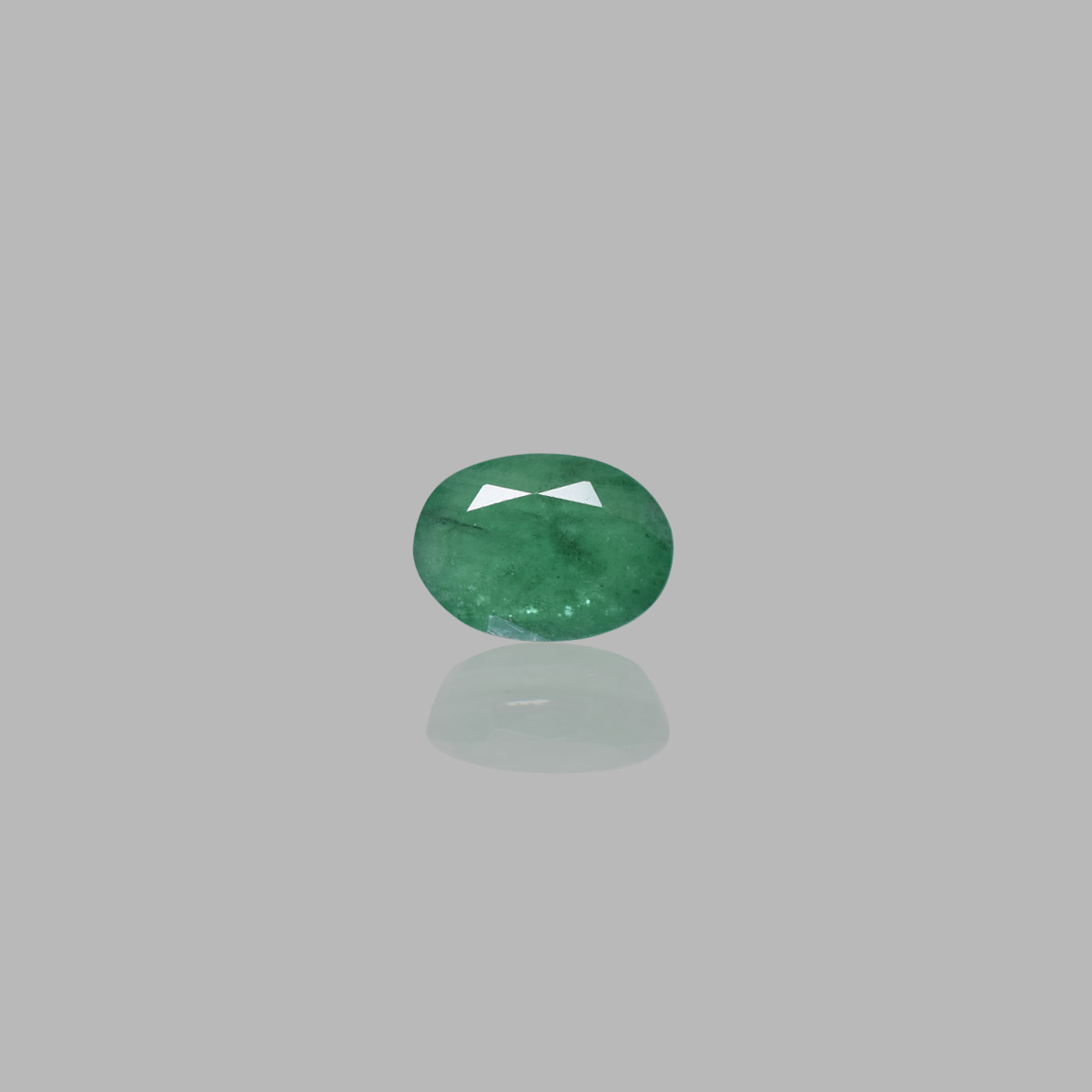 4.82 Carats Emerald ( 5.29 Ratti Panna )
