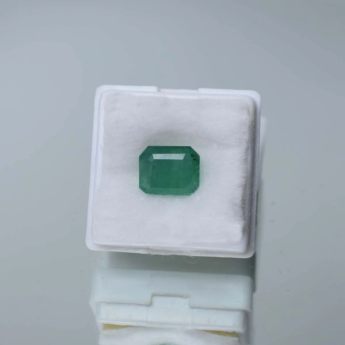 3.87 Carats Emerald ( 4.25 Ratti Panna ) - Image 5