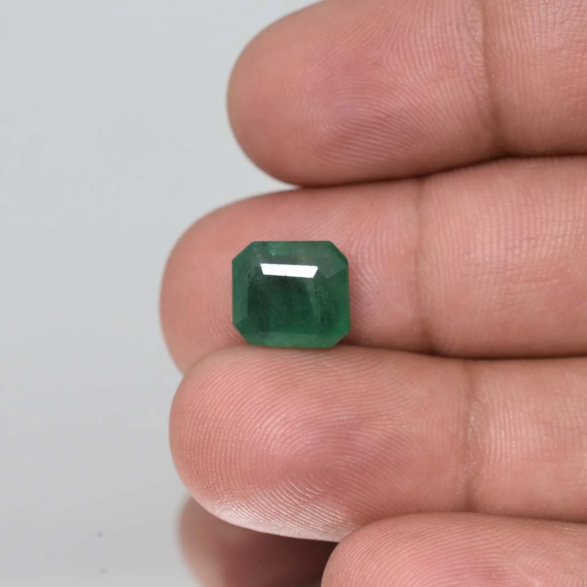 4.57 Carats Emerald ( 5.02 Ratti Panna ) - Image 4