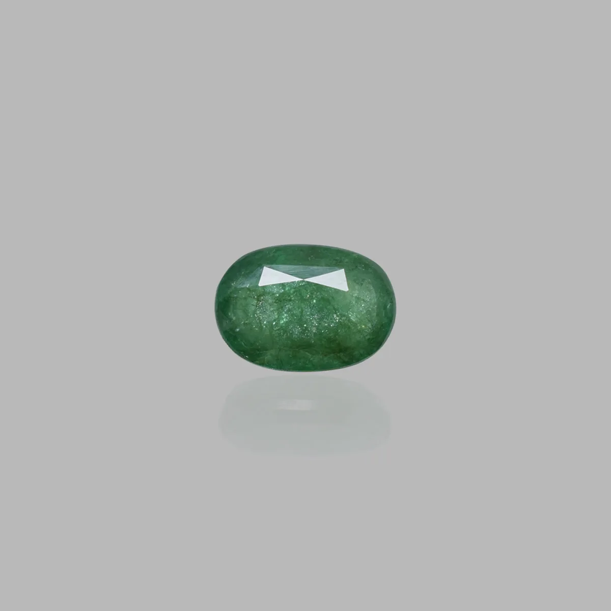 6.71 Carats Emerald ( 7.37 Ratti Panna ) 6.71 Carats Emerald ( 7.37 Ratti Panna )