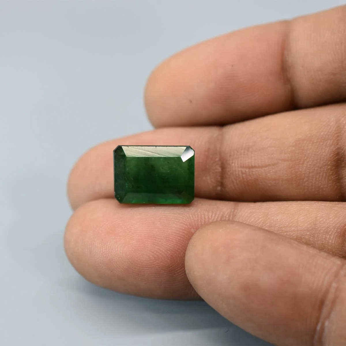 5.6 Carats Brazilian Emerald ( 6.22 Ratti Panna ) - Image 4