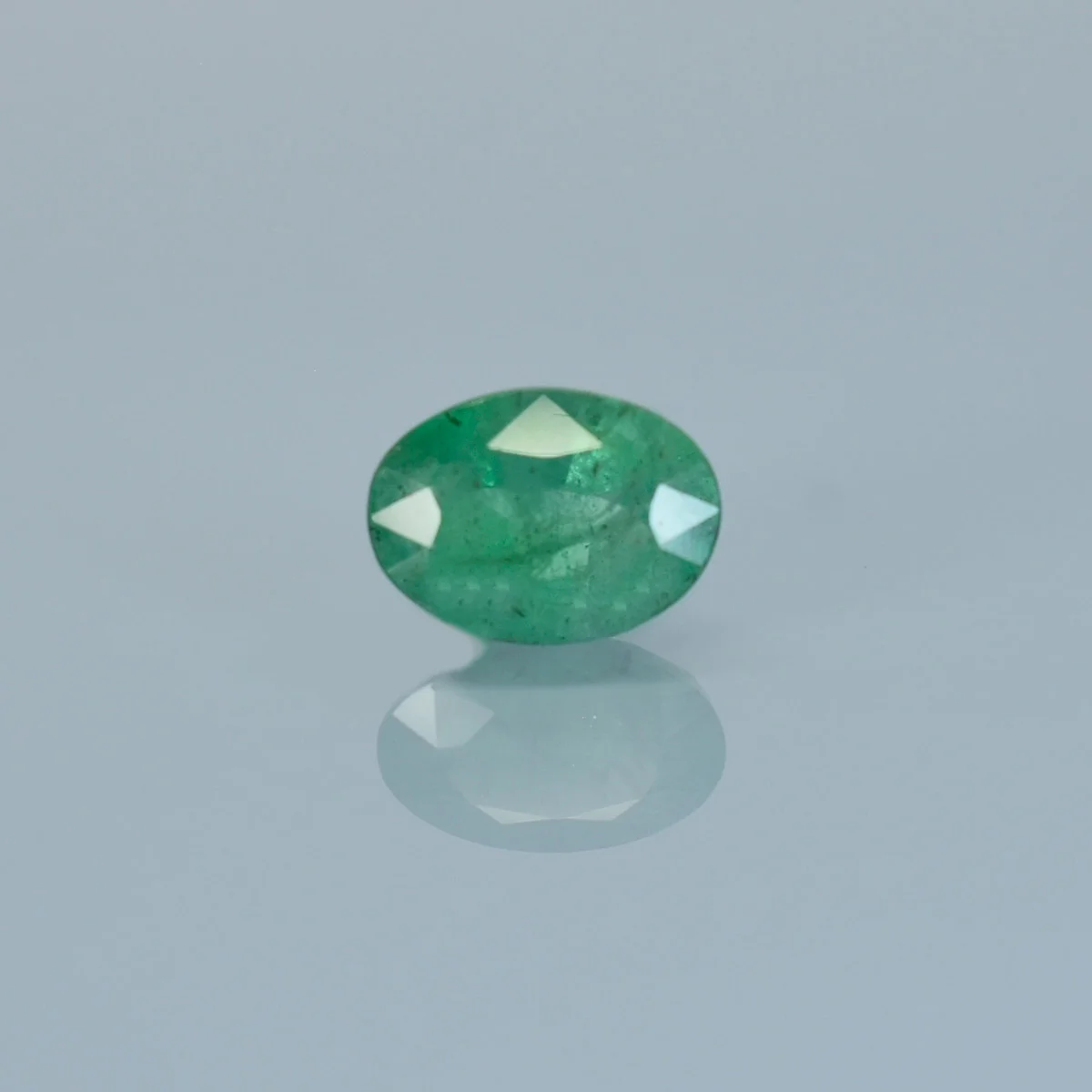 3.6 Carats Emerald ( 4 Ratti Panna ) - Image 1