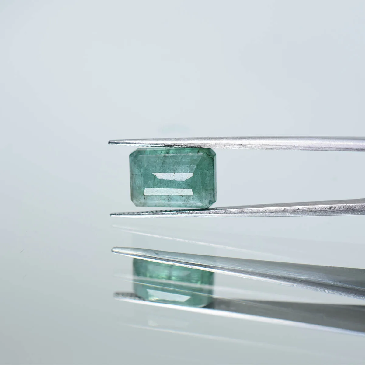 4.64 Carats Emerald ( 5.1 Ratti Panna ) 3