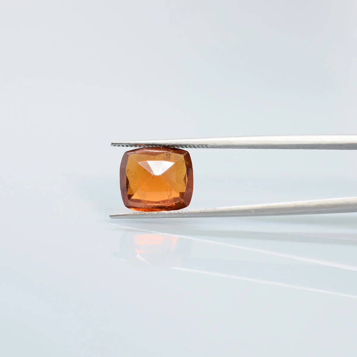 5.68 Carats Hessonite Garnet ( 6.31 Ratti Gomed ) - Image 3