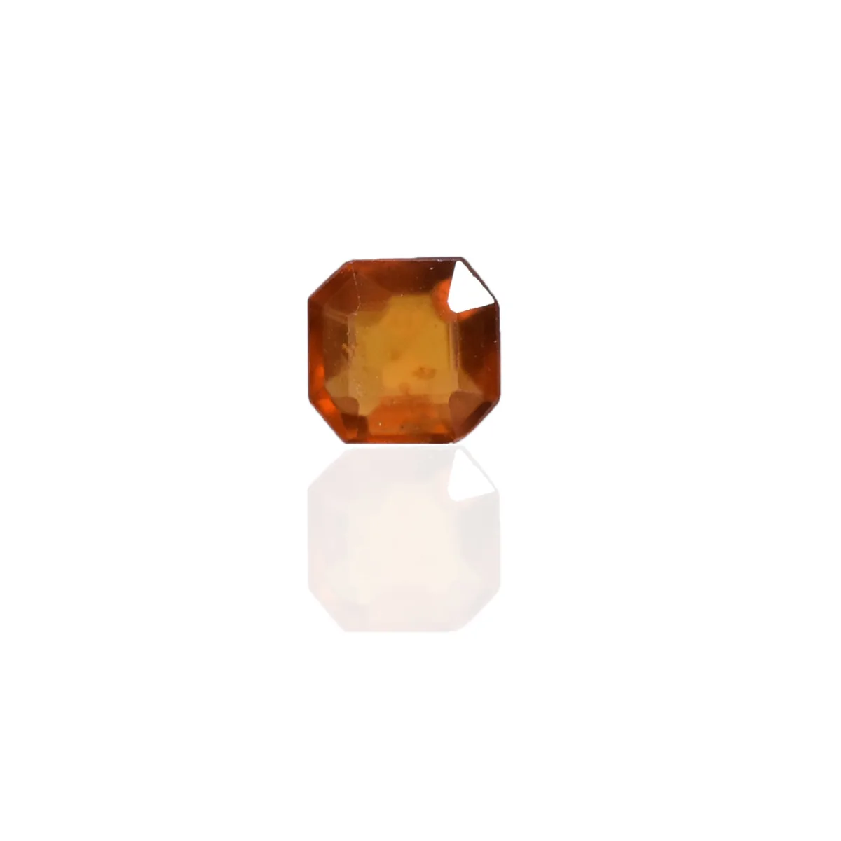 3.92 Carats Hessonite Garnet ( 4.36 Ratti Gomed ) - Image 1
