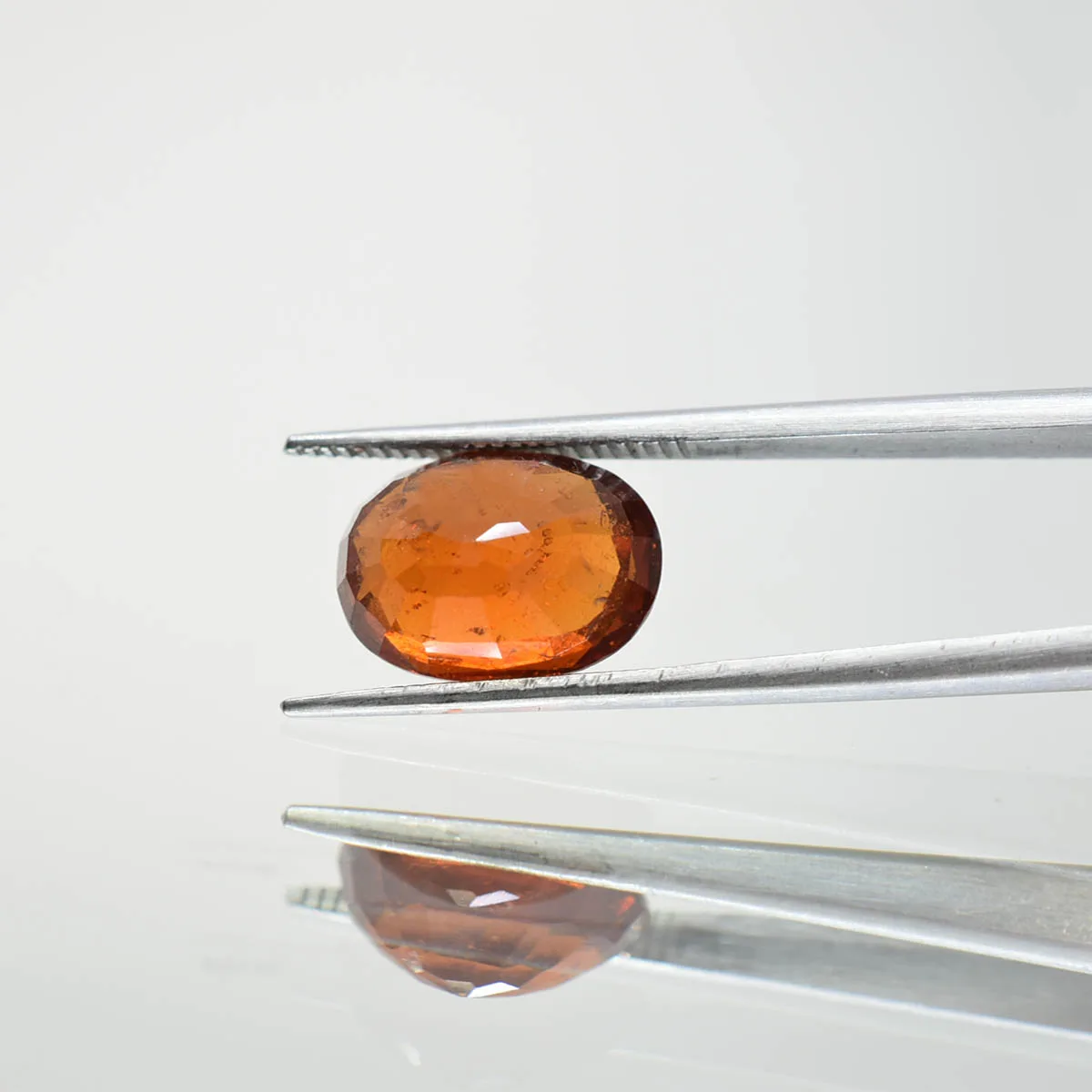 5.63 Carats Hessonite Garnet ( 6.25 Ratti Gomed ) - Image 2