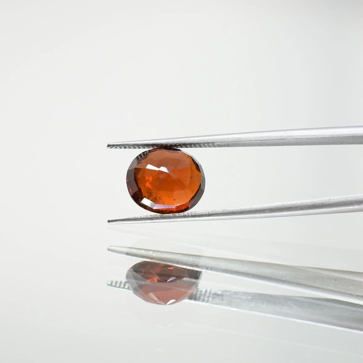 5.85 Carats Hessonite Garnet ( 6.5 Ratti Gomed ) - Image 3