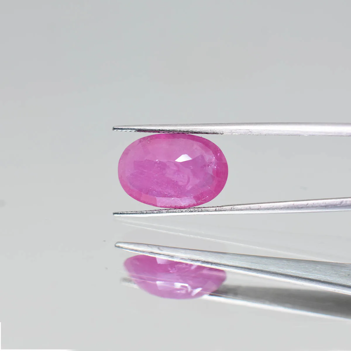6.6 Carats Ruby Heated ( 7.33 Ratti Manik ) - Image 3