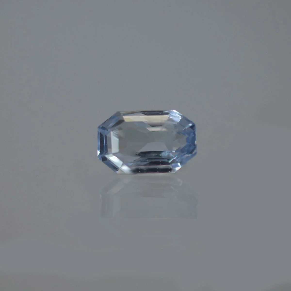neelam-blue-sapphire-D0122-rg-n-rgw-94-1 4.82 Carats Blue Sapphire ( 5.36 Ratti Neelam ) - Image 1