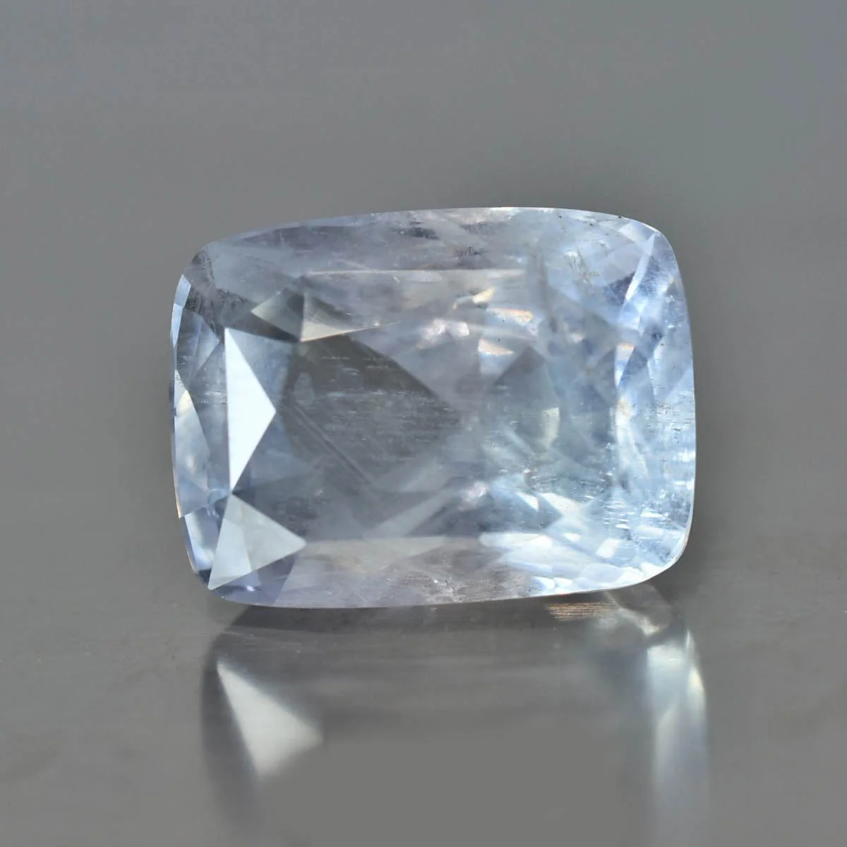 10.1 Carats Blue Saphhire ( 11.22 Ratti Neelam ) 1