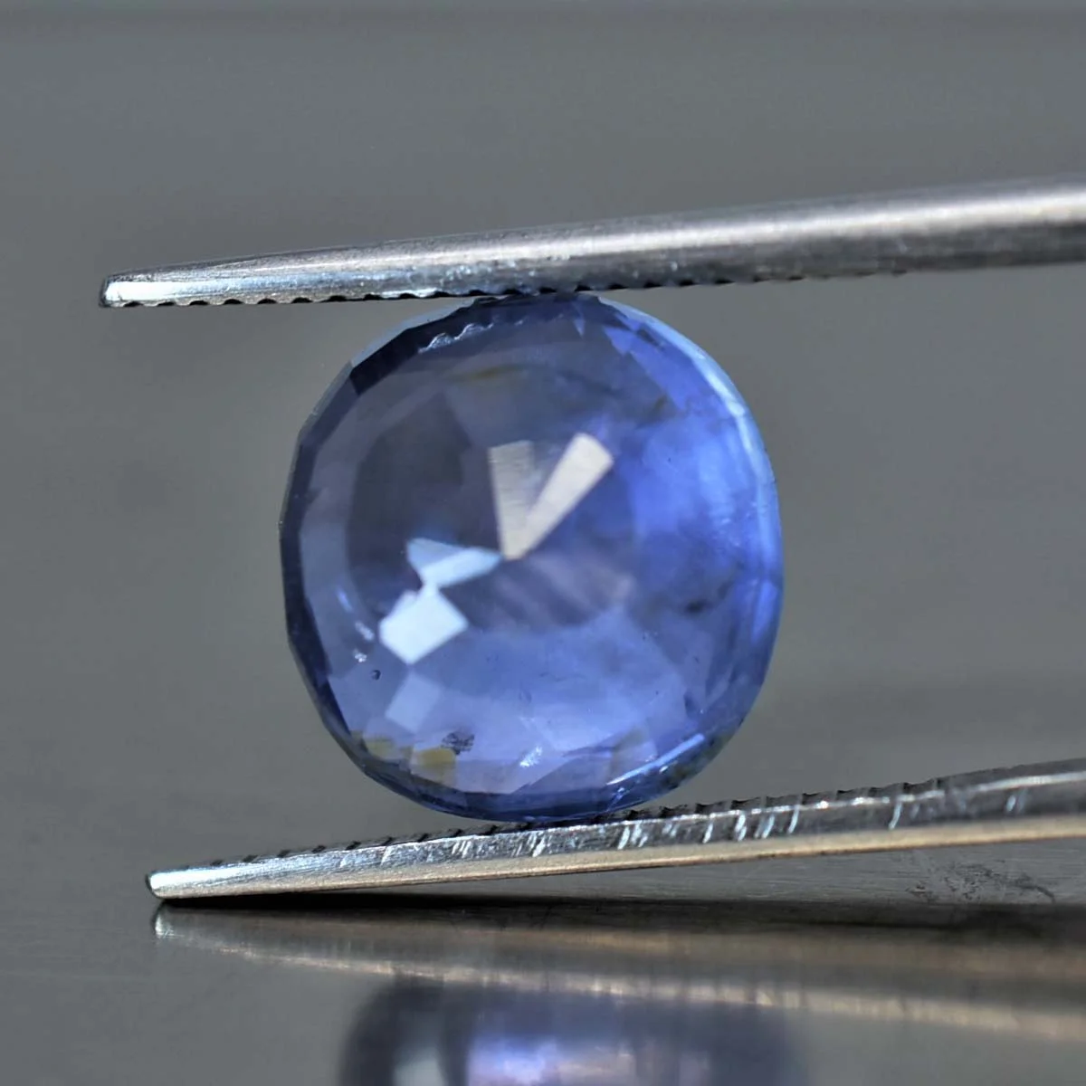 4.71 Carats Blue Saphhire ( 5.23 Ratti Neelam ) - Image 4