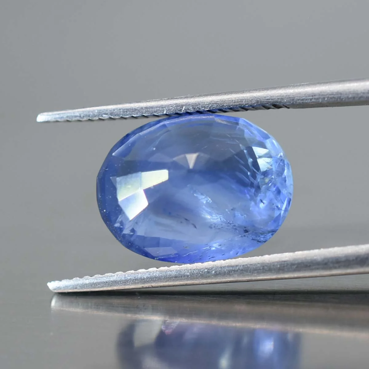 5.54 Carats Blue Saphhire ( 6.15 Ratti Neelam ) - Image 4
